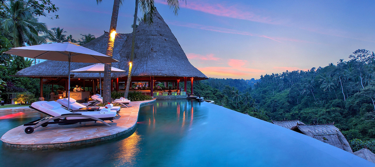 DISCOVER AND BOOK LOCAL HOTEL EXPERIENCES