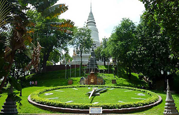 Wat Phnom in Phnom Penh