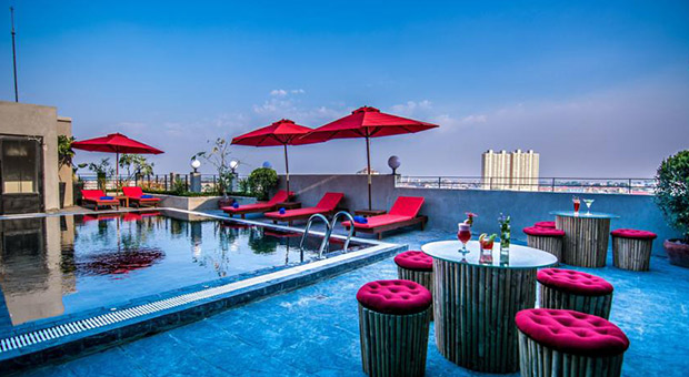 Diamond Palace Resort & Sky Bar